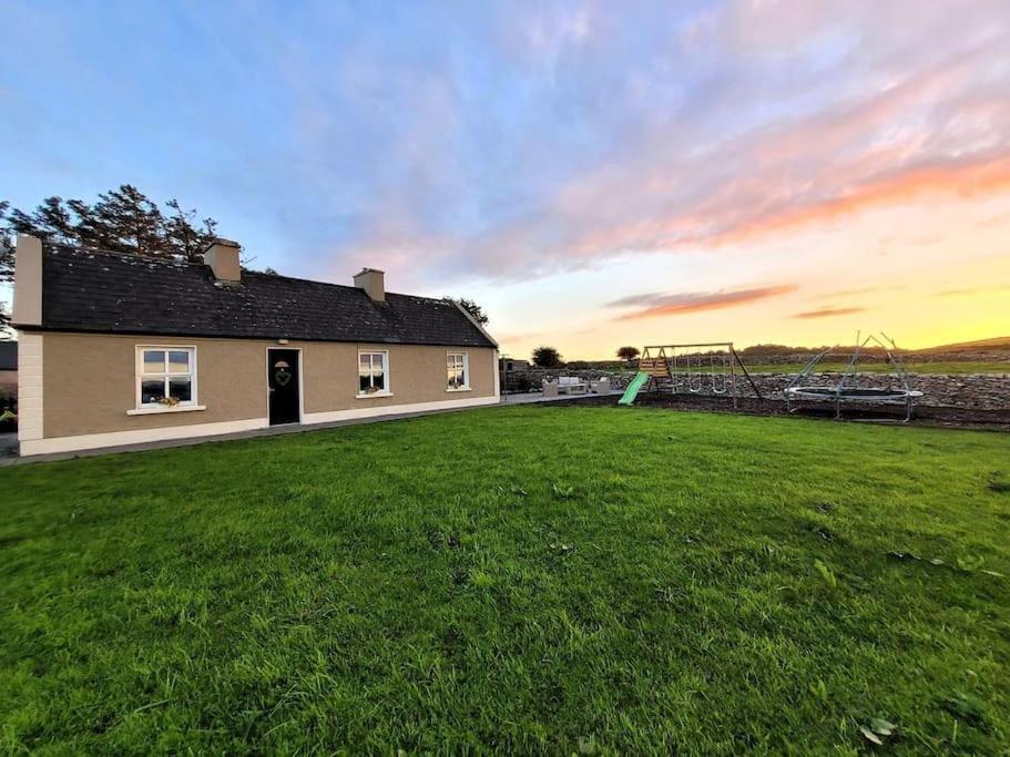 Killawalla Cottage, Westport. ภายนอก รูปภาพ