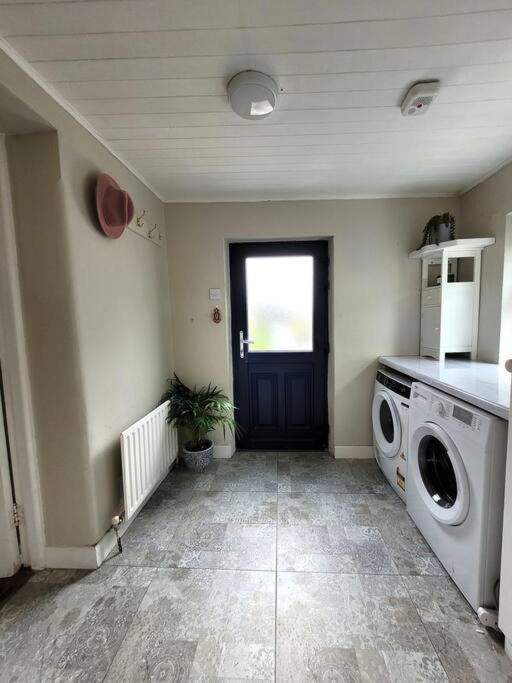 Killawalla Cottage, Westport. ภายนอก รูปภาพ