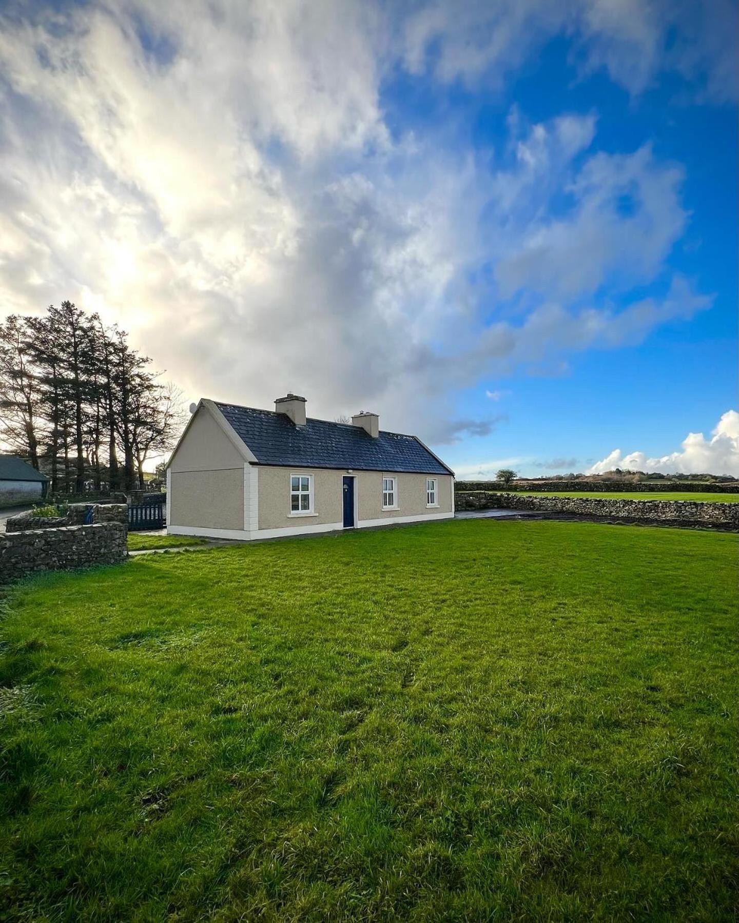 Killawalla Cottage, Westport. ภายนอก รูปภาพ